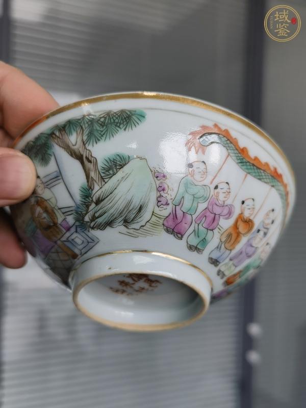 古玩陶瓷民國 粉彩百子龍舟碗真品鑒賞圖