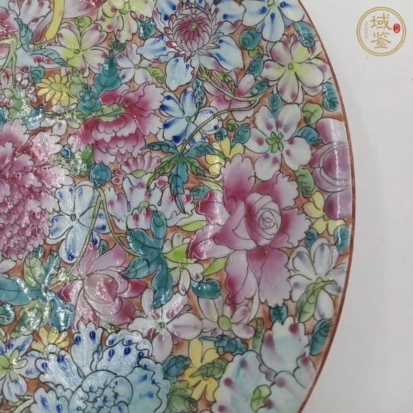 古玩陶瓷百花不落地粉彩盤真品鑒賞圖