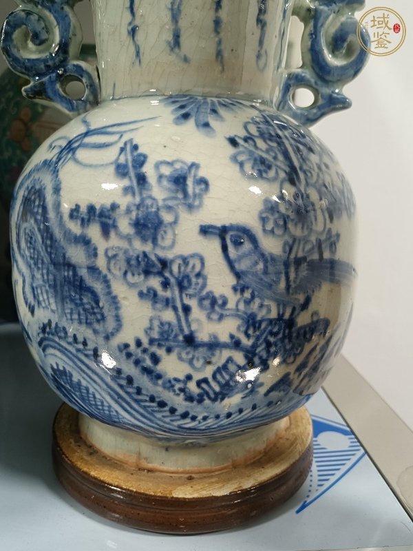 古玩陶瓷花鳥紋青花瓶真品鑒賞圖