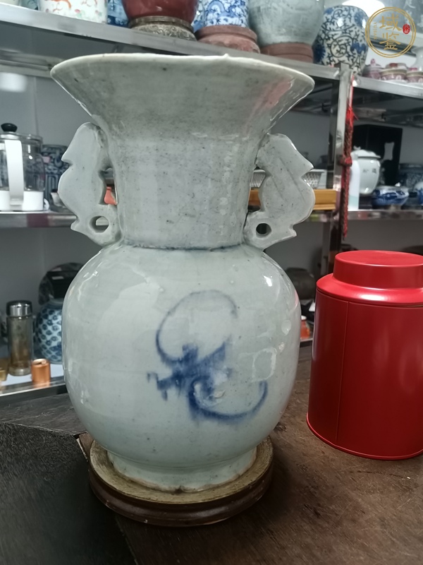 古玩陶瓷花鳥紋青花瓶真品鑒賞圖