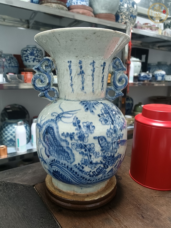 古玩花鳥紋青花瓶真品鑒賞圖