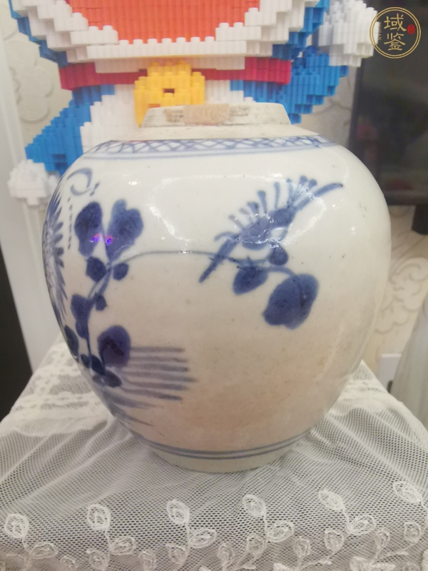 古玩陶瓷青花花卉紋罐真品鑒賞圖