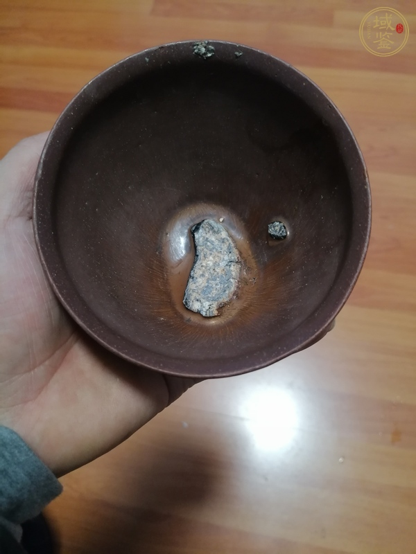 古玩陶瓷茶洋窯柿紅釉茶盞真品鑒賞圖