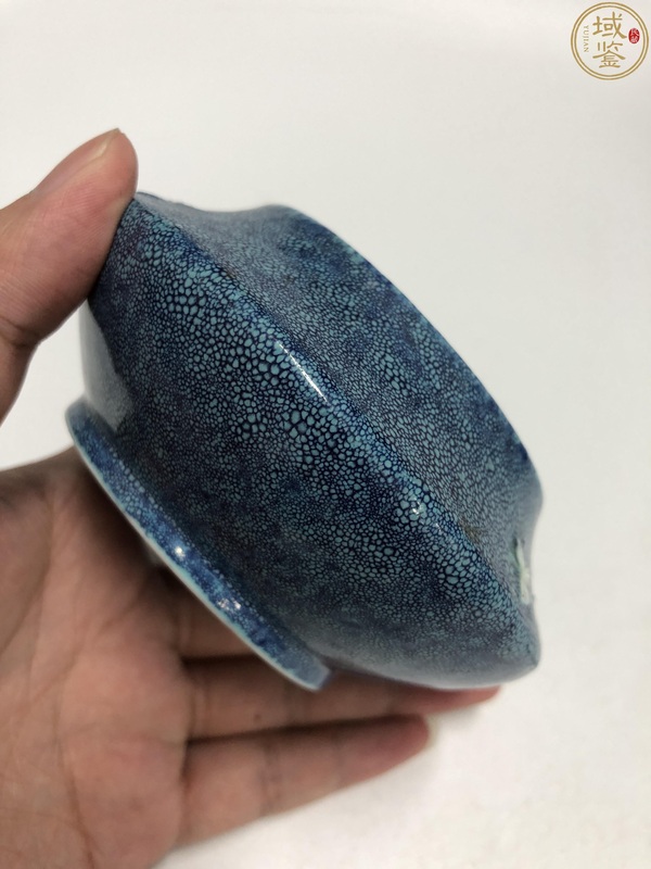 古玩陶瓷(保真卡)晚清爐鈞釉祝壽主題堆白水盂拍賣,當前價格6888元
