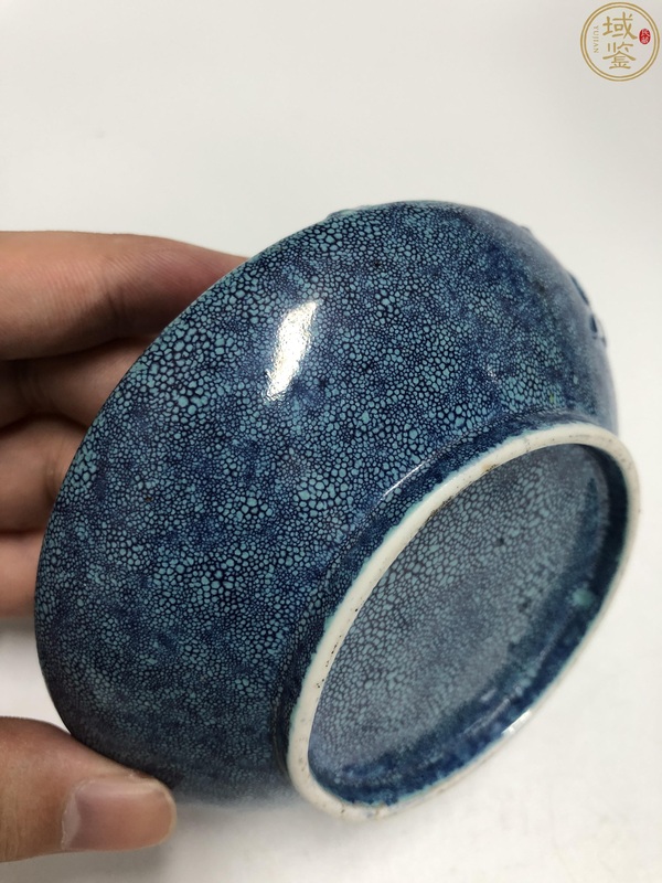 古玩陶瓷(保真卡)晚清爐鈞釉祝壽主題堆白水盂拍賣,當前價格6888元