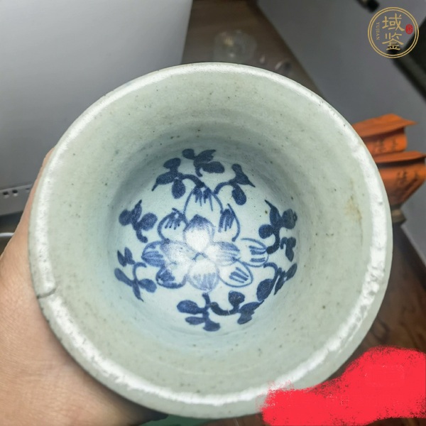 古玩陶瓷外藍(lán)釉內(nèi)青花高足杯真品鑒賞圖