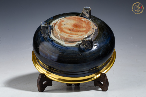 古玩陶瓷明末清初·藍(lán)釉包口三足爐真品鑒賞圖