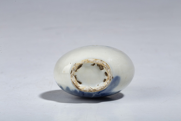 古玩陶瓷晚清·青花天官賜福紋鼻煙壺拍賣，當(dāng)前價(jià)格100元