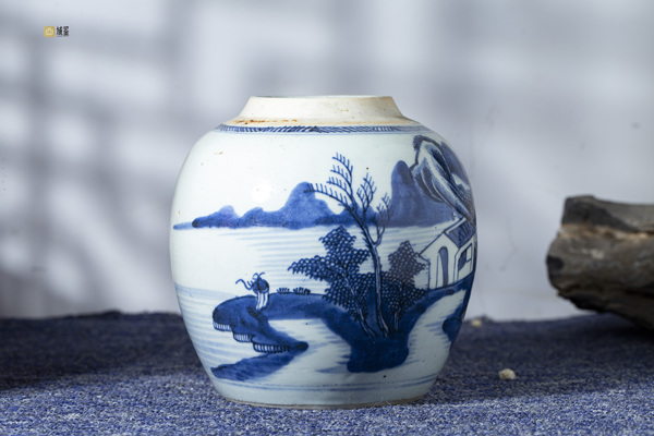 古玩嚴(yán)選清乾隆·青花山水人物紋罐拍賣，當(dāng)前價(jià)格288元