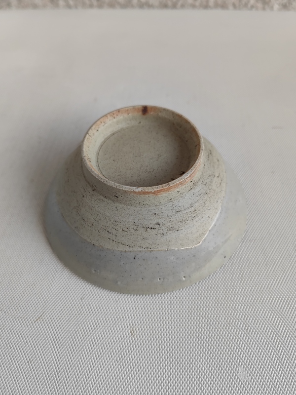 古玩陶瓷龍泉系青瓷碗拍賣,當前價格398元