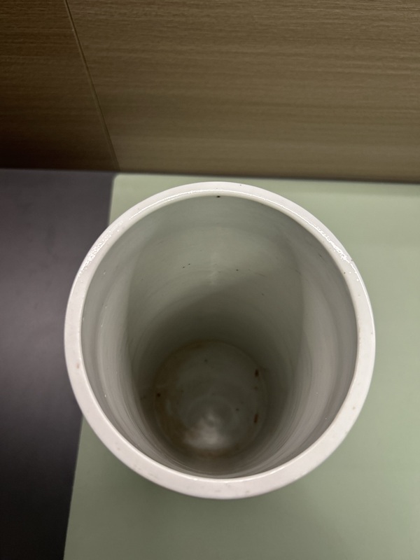 古玩陶瓷人物紋帽筒拍賣，當前價格2200元