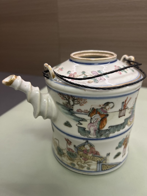古玩陶瓷提梁壺拍賣，當前價格4800元