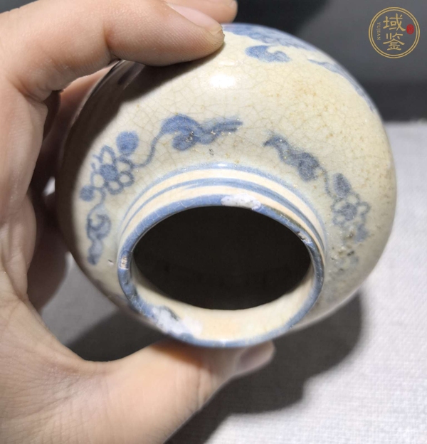 古玩陶瓷花卉紋青花罐真品鑒賞圖