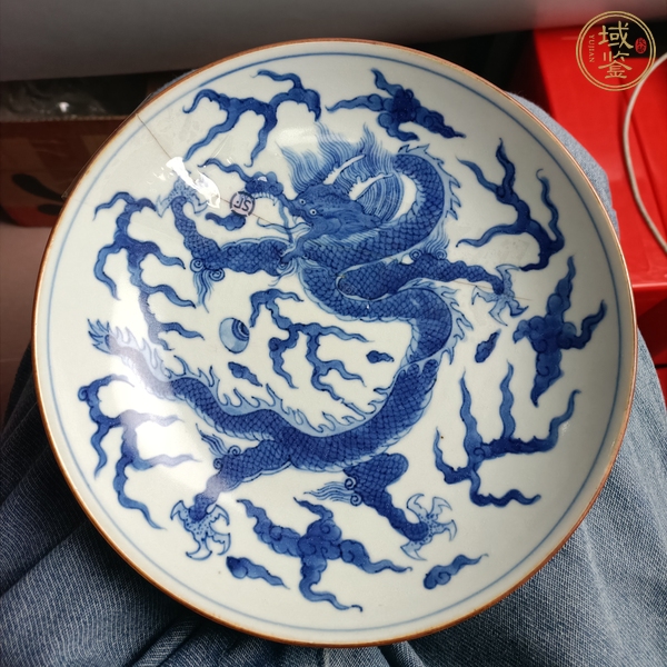 古玩陶瓷龍紋青花盤真品鑒賞圖