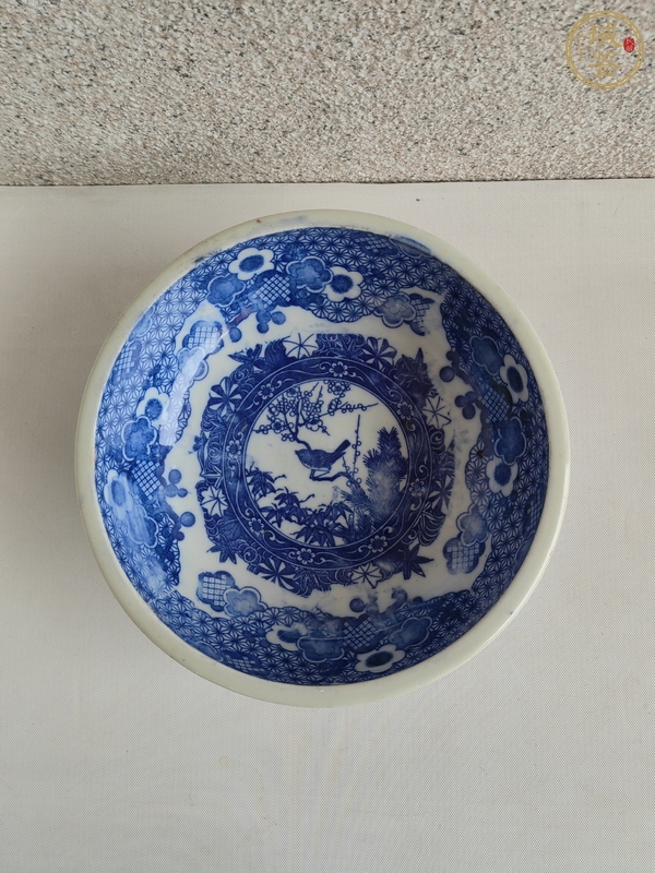 古玩陶瓷青花花鳥紋碗真品鑒賞圖