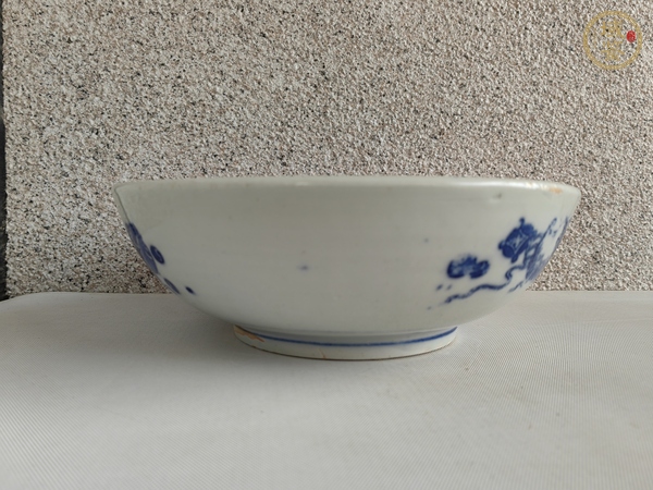 古玩陶瓷青花花鳥紋碗真品鑒賞圖