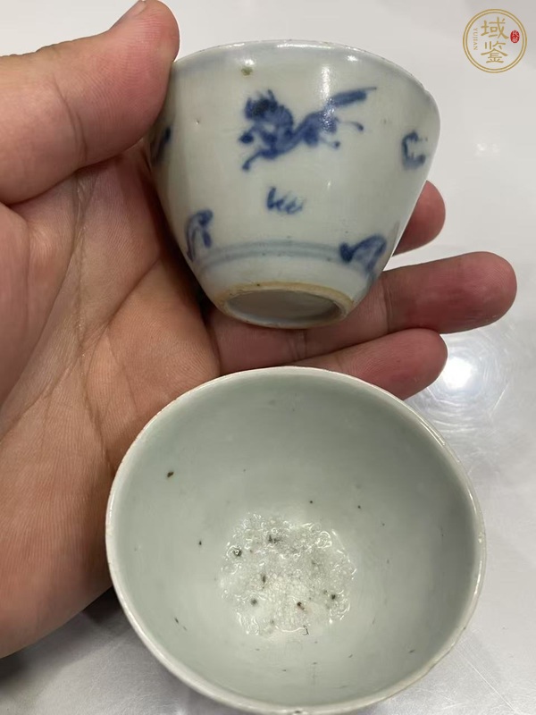 古玩陶瓷青花飛馬紋杯真品鑒賞圖