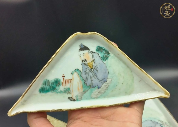 古玩陶瓷淺絳彩人物紋攢盤真品鑒賞圖