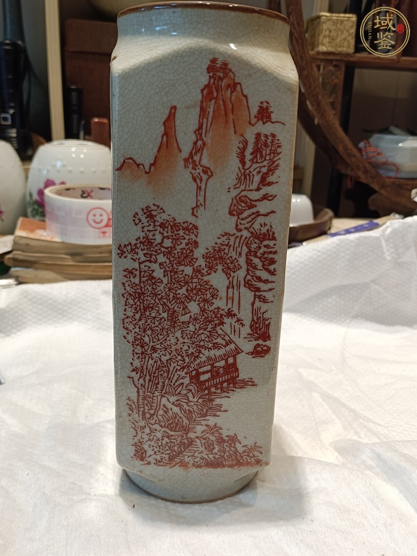 古玩陶瓷油紅釉貼花琮式瓶真品鑒賞圖