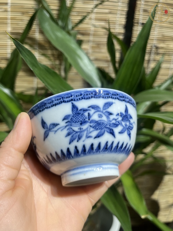 古玩陶瓷青花三多紋茶碗真品鑒賞圖