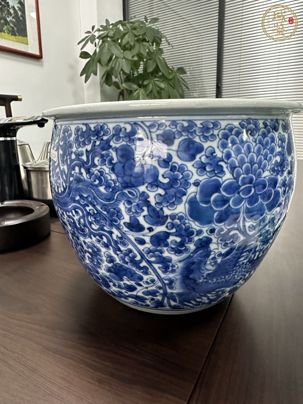 古玩陶瓷青花卷缸真品鑒賞圖