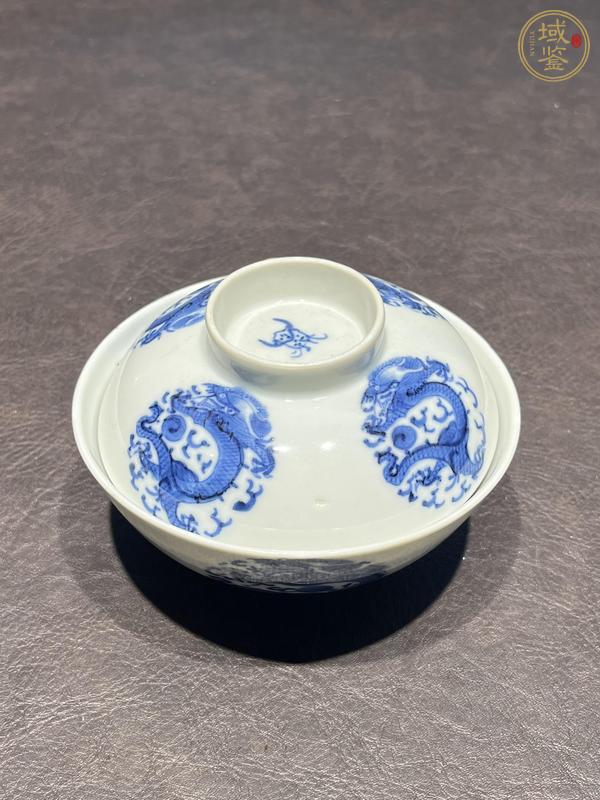 古玩陶瓷青花團(tuán)龍紋蓋碗真品鑒賞圖