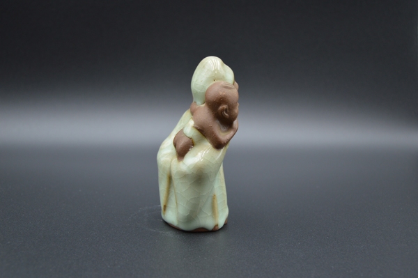 古玩陶瓷【特價】青釉人物瓷塑像拍賣,當前價格29元