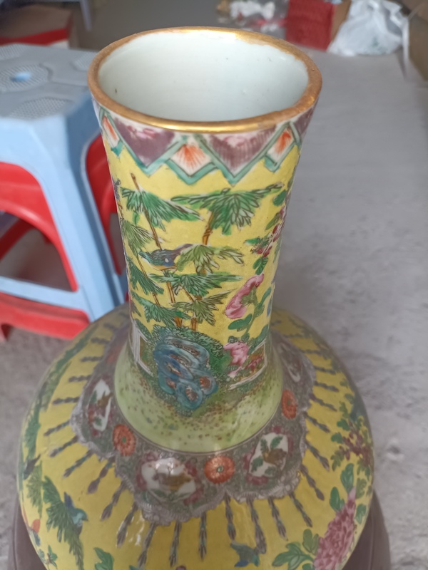 古玩陶瓷花鳥紋瓶拍賣，當(dāng)前價格3989元