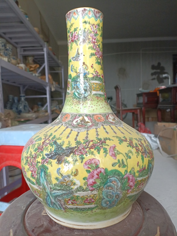 古玩陶瓷花鳥紋瓶拍賣，當(dāng)前價格3989元