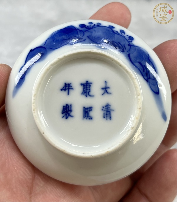 古玩陶瓷青花人物印盒真品鑒賞圖