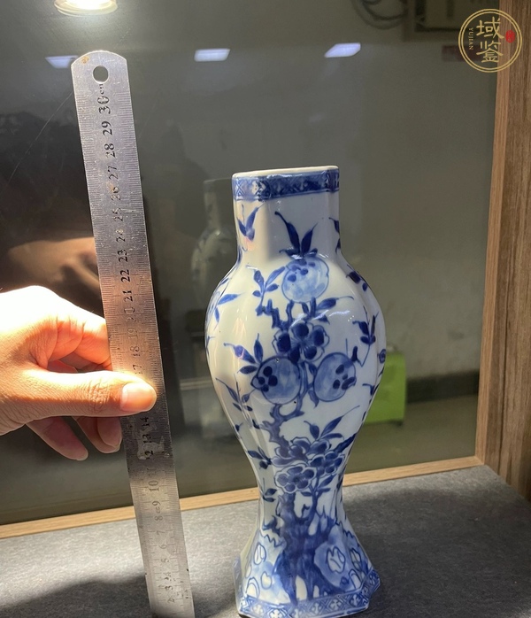 古玩陶瓷青花蓋瓶真品鑒賞圖