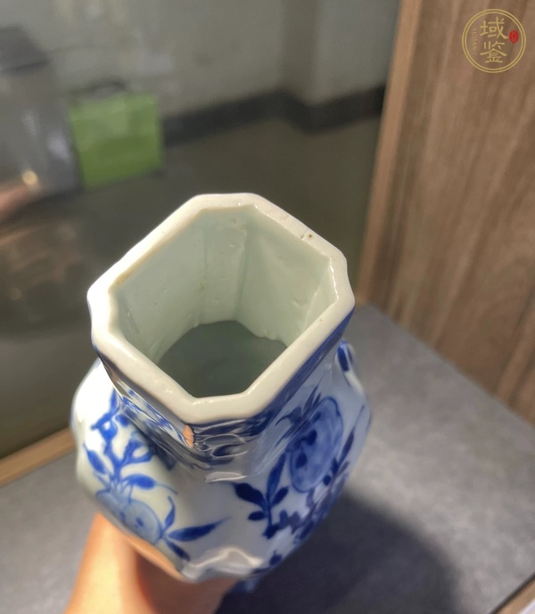 古玩陶瓷青花蓋瓶真品鑒賞圖