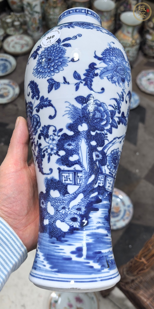 古玩陶瓷青花洞石花卉紋雞腿瓶真品鑒賞圖