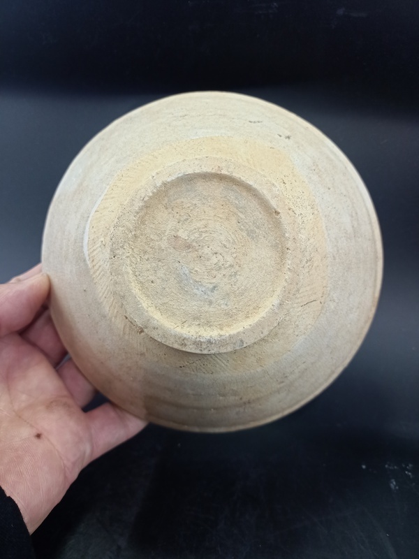 古玩陶瓷【宋代】米黃釉唇口碗【特殊品種】【頂級釉水】拍賣,當前價格0元
