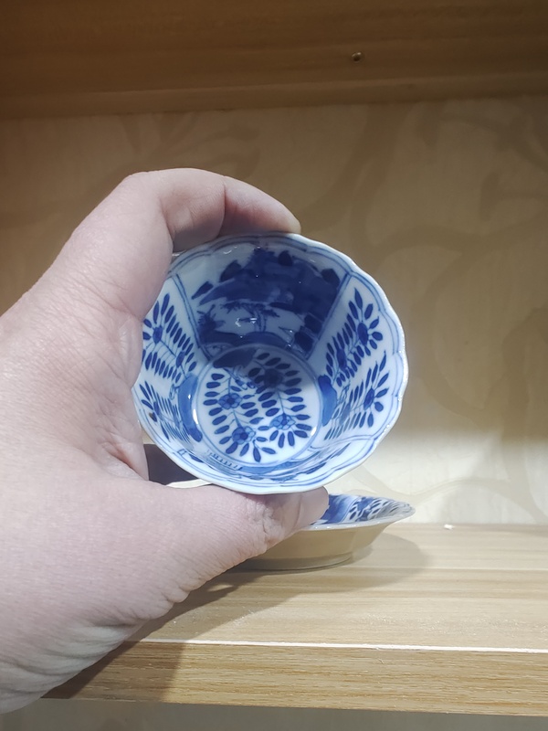 古玩陶瓷清晚·外米黃釉內(nèi)青花山水花鳥紋花口杯碟一套拍賣,當(dāng)前價格3000元