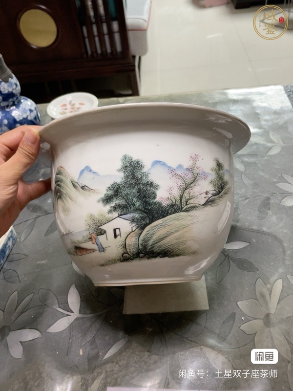 古玩陶瓷山水紋花盆真品鑒賞圖