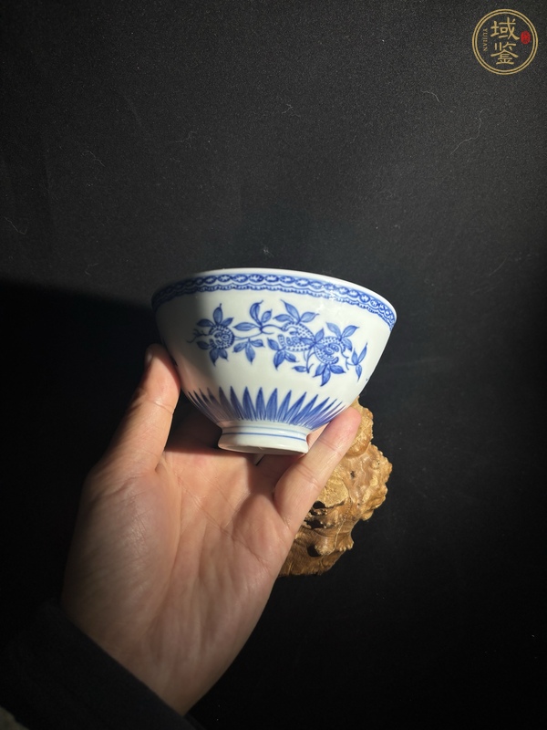 古玩陶瓷青花三多紋雞心茶碗真品鑒賞圖