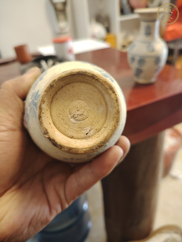 古玩陶瓷青花花卉紋撇口瓶真品鑒賞圖