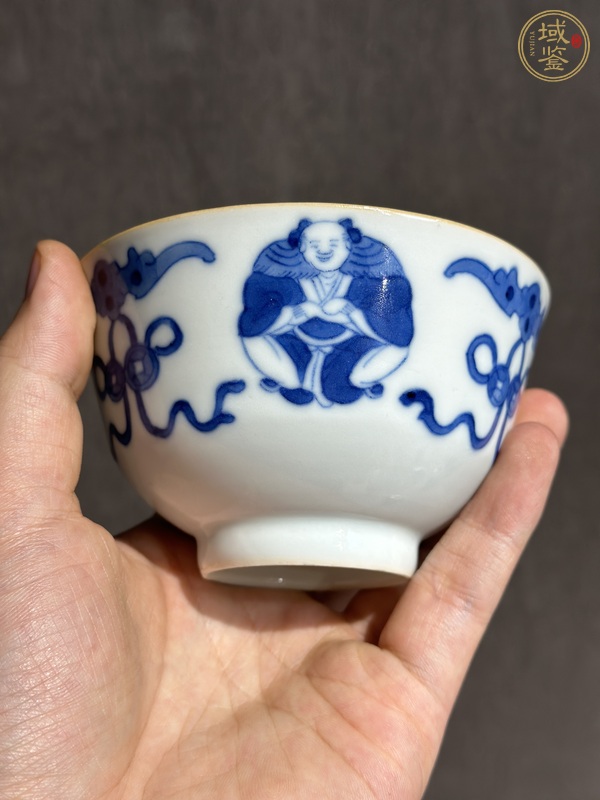 古玩陶瓷青花人物紋茶碗真品鑒賞圖