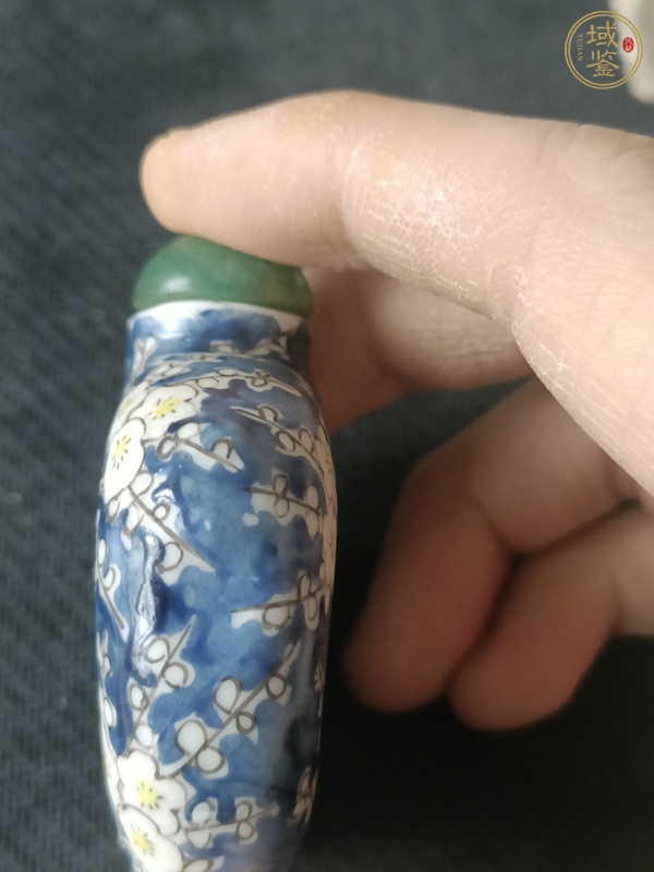 古玩陶瓷花鳥紋鼻煙壺真品鑒賞圖