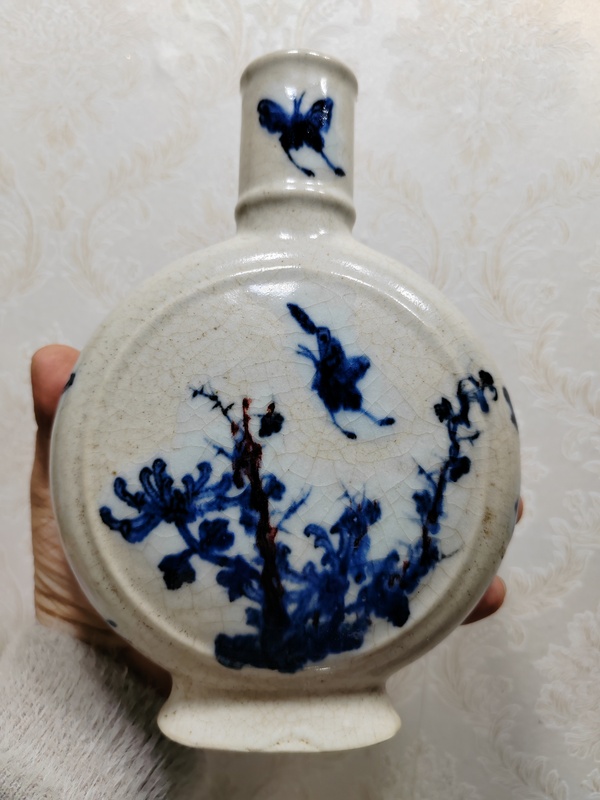 古玩陶瓷釉里紅青花抱月瓶拍賣,當前價格3600元