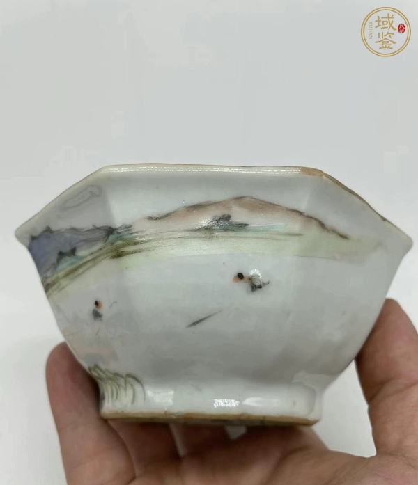 古玩陶瓷淺絳彩八角杯真品鑒賞圖