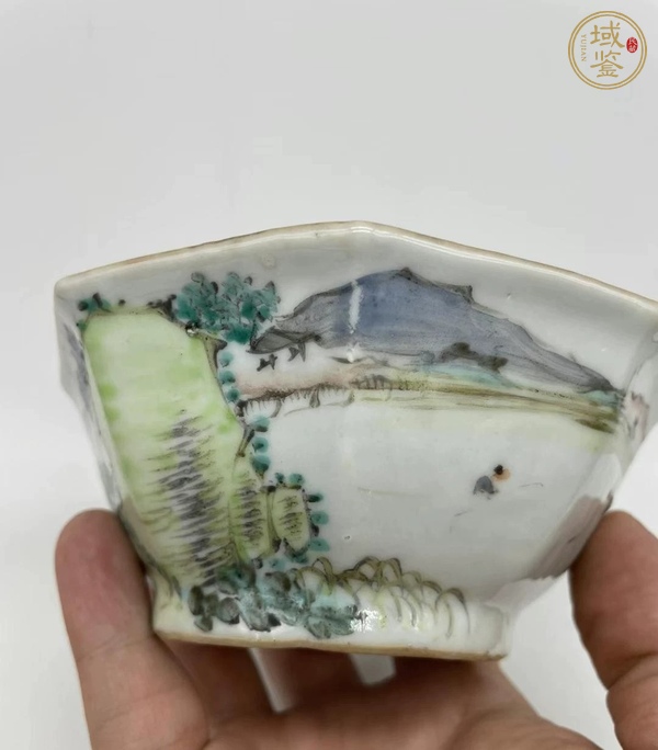 古玩陶瓷淺絳彩八角杯真品鑒賞圖