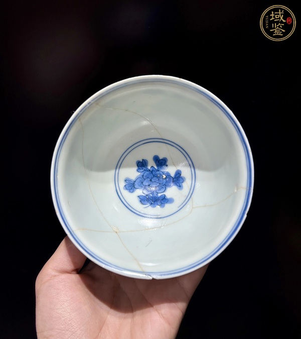 古玩陶瓷晚明青花纏枝花杯真品鑒賞圖