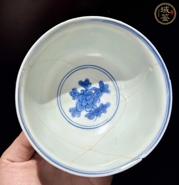 古玩陶瓷晚明青花纏枝花杯真品鑒賞圖