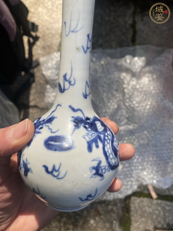 古玩陶瓷龍紋青花長頸瓶真品鑒賞圖