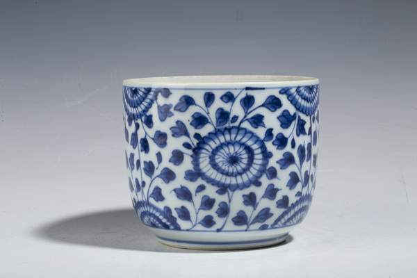 古玩轉(zhuǎn)賣(mài)清康熙·青花菊花紋小缸(優(yōu)品保真)拍賣(mài),當(dāng)前價(jià)格150元