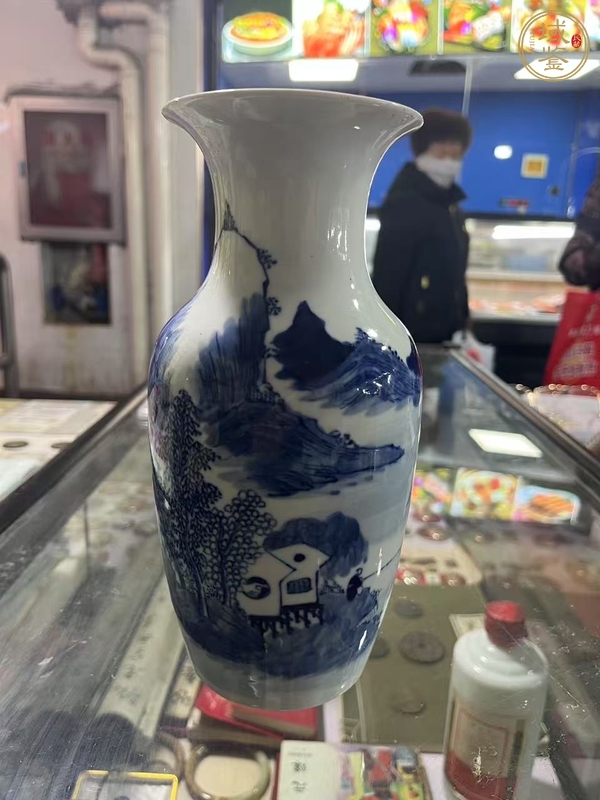 古玩陶瓷青花瓶真品鑒賞圖