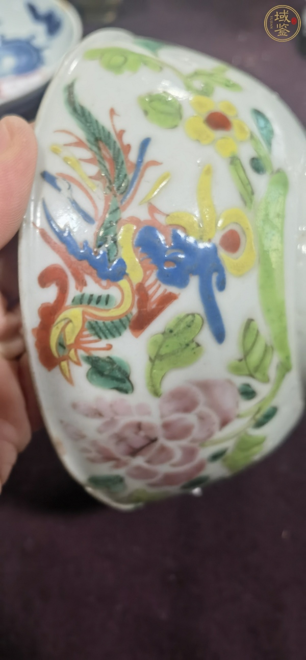 古玩陶瓷粉彩鳳穿牡丹圖茶碗真品鑒賞圖