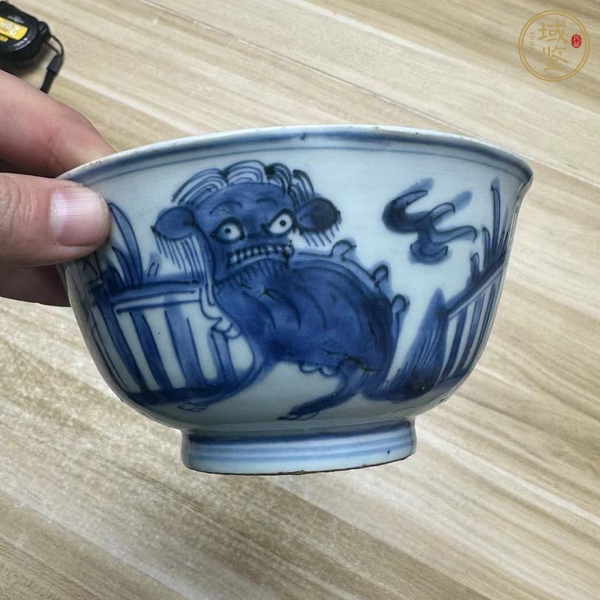 古玩陶瓷青花瑞獸紋茶碗真品鑒賞圖